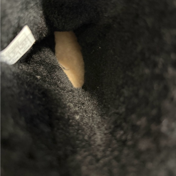 Ugg Classic Short ll chestnut boots black size 10 - Picture 9 of 9